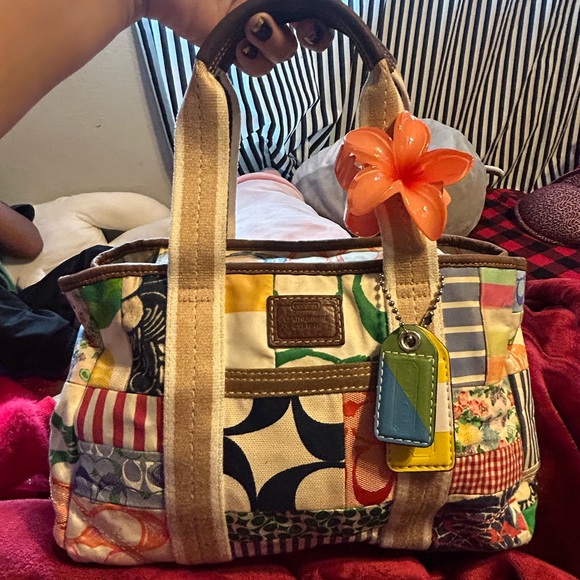 Gorgeous Vintage COACH 10454 Patchwork Handbag Multicolor Canvas & Leather Y2K - Picture 11 of 13